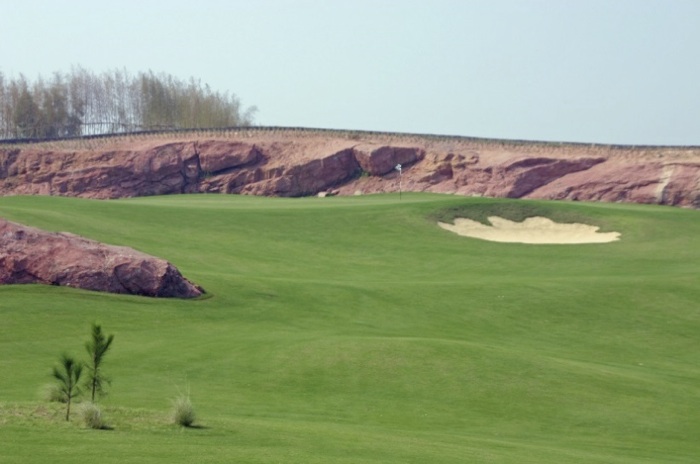 Sân gôn Lion Lake – Quảng Châu dung Sustane cho greens